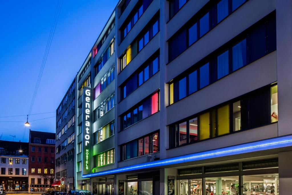Kopenhag konaklama bütçe dostu Generator otel odası